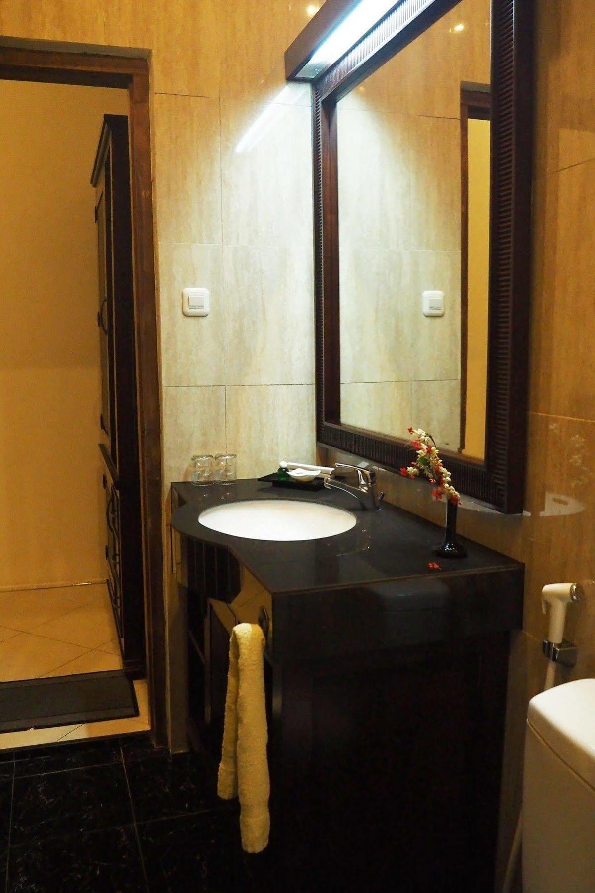 The Gecho Inn Town Jepara Esterno foto